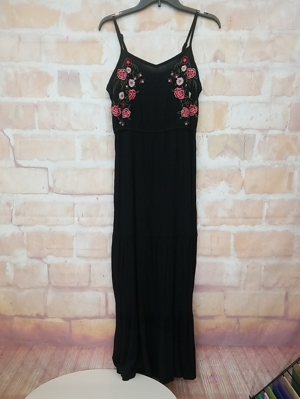 Kelly Renee Black Floral Embroidered Spaghetti Strap Maxi Dress Size S